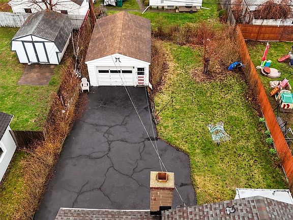 3rd image of 39 Standish Rd
