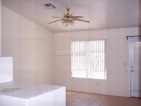 4th image of 705 Heritage Point Dr