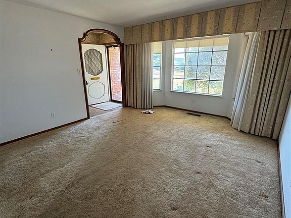4th image of 3640 Sunvalley Dr