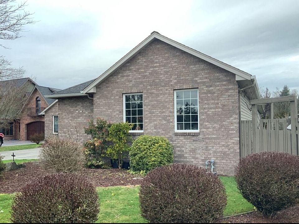 2nd image of 20 Forest Hill Est