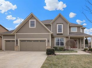 15453 S Acuff Ln, Olathe, KS 66062
