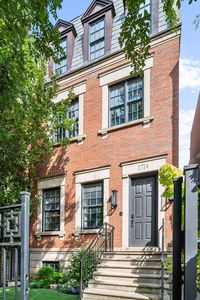 1714 W Wolfram St, Chicago, IL, 60657