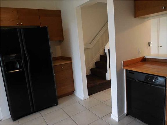4th image of 231 Mallory Ct