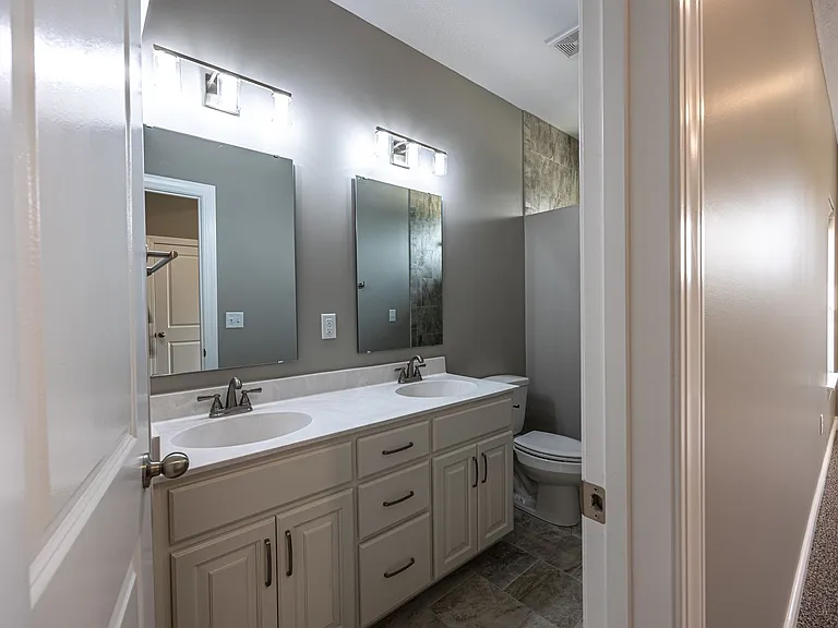 1212 William Pl — Photo 10