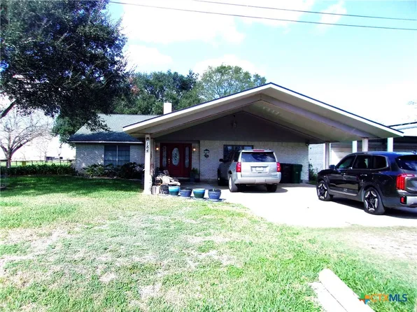 184 Russell Rd, Victoria, TX 77904