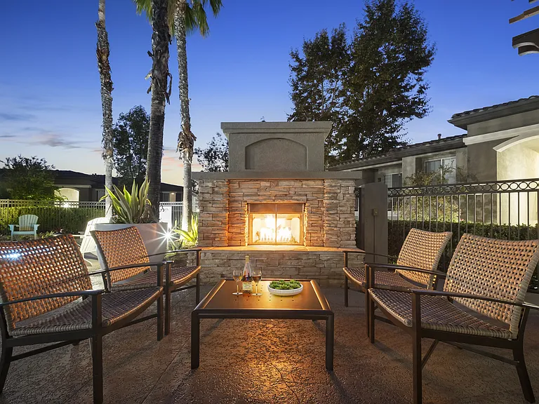 Estancia at Mission Grove — Photo 24