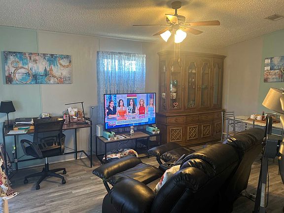 5th image of 480 Petunia Dr #480
