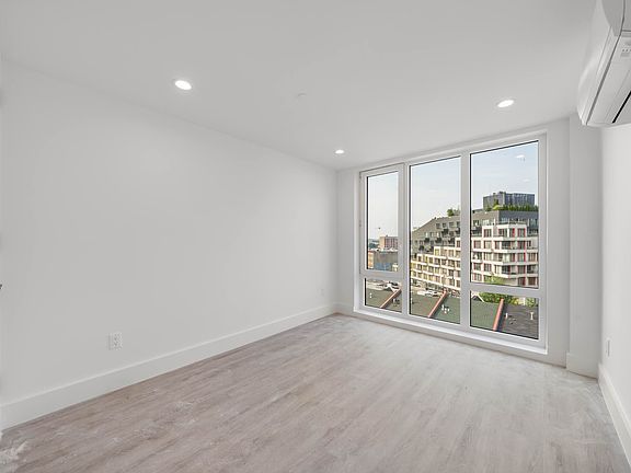3rd image of 78 Beaver St #2A