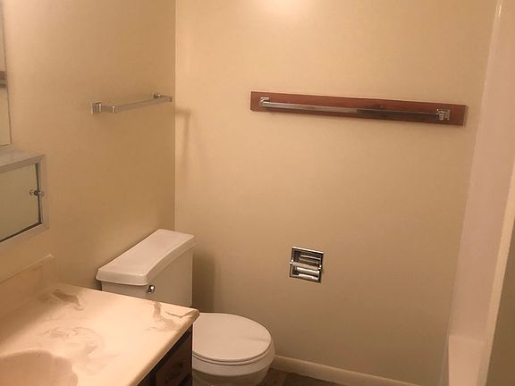 2nd image of 1425 E 15th St #1425E-A05