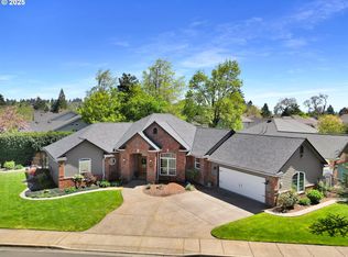 1417 Wimbledon Pl, Springfield, OR 97477