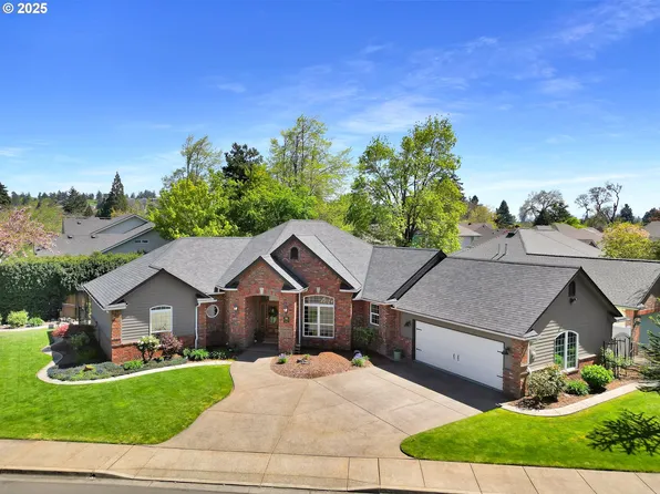 1417 Wimbledon Pl, Springfield, OR 97477