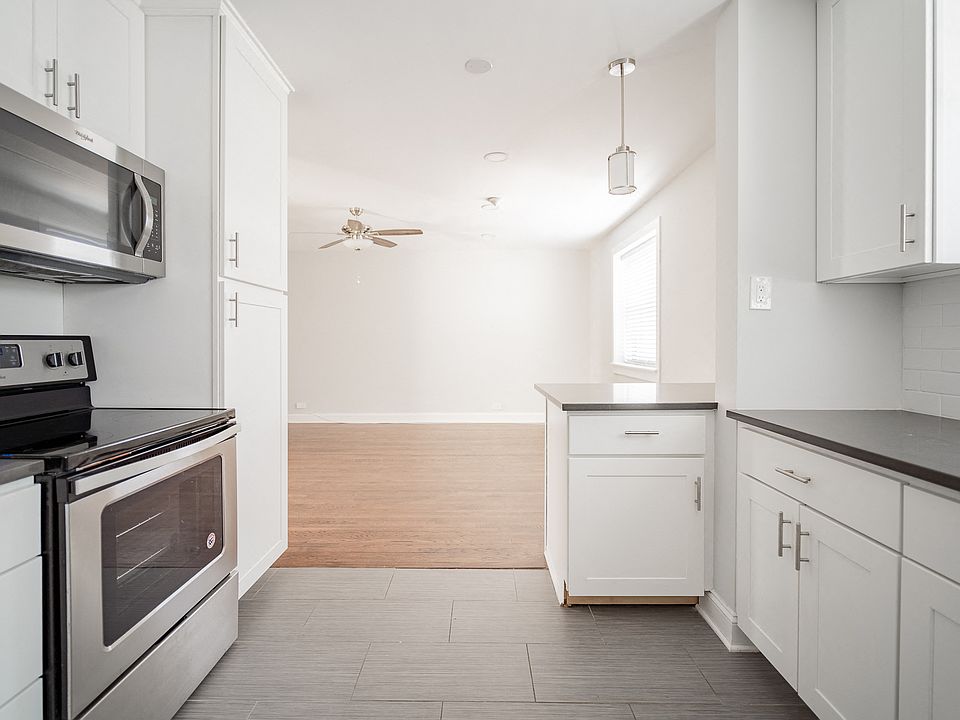 Updated Kitchen 7357-2S