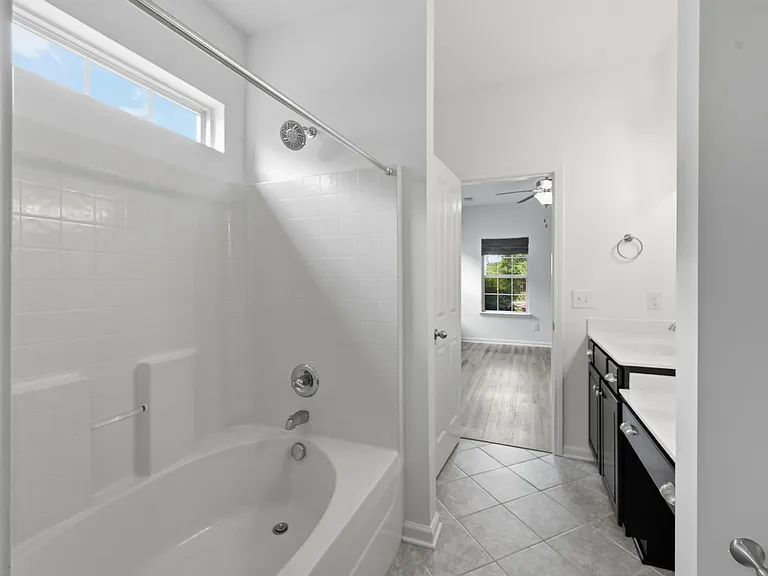 5003 Hemlock Ct — Photo 20