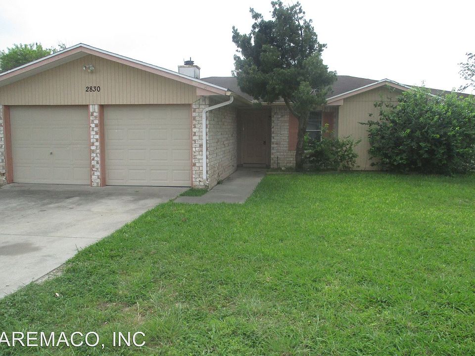 1st image of 2830 Blue Grass Dr