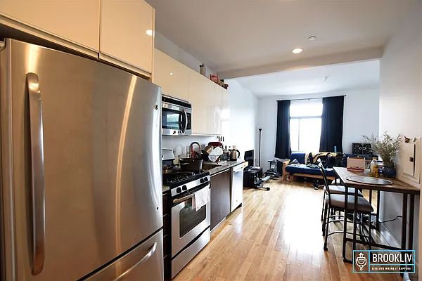 Rented by null | media 19