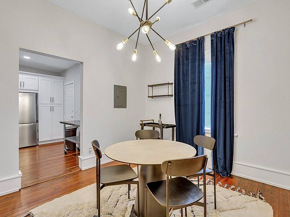 3rd image of 106 E Anderson St #D