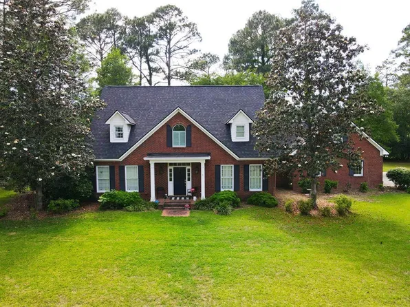 119 Wellington Dr, Fitzgerald, GA 31750