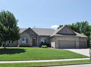 2961 Maralice Dr, Carmel, IN 46033