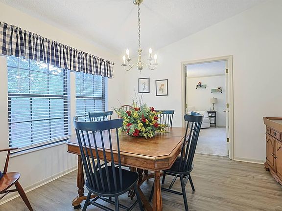 5th image of 117 Creekstone Ct #13C