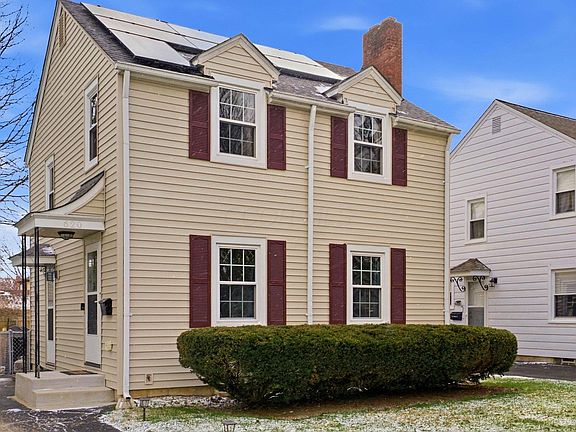 3rd image of 620 Salisbury Rd