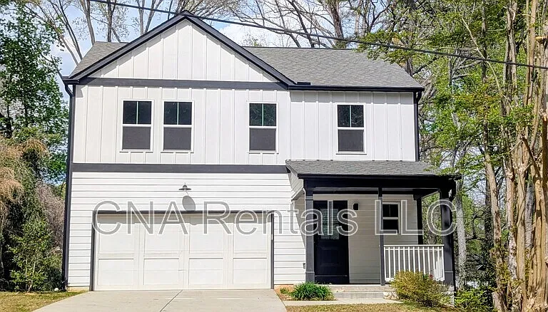 2367 Summit Ave — Photo 2
