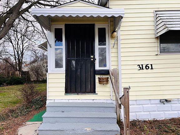 2nd image of 3161 Maher St