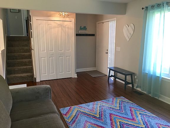 3rd image of 1826 Kingston Dr