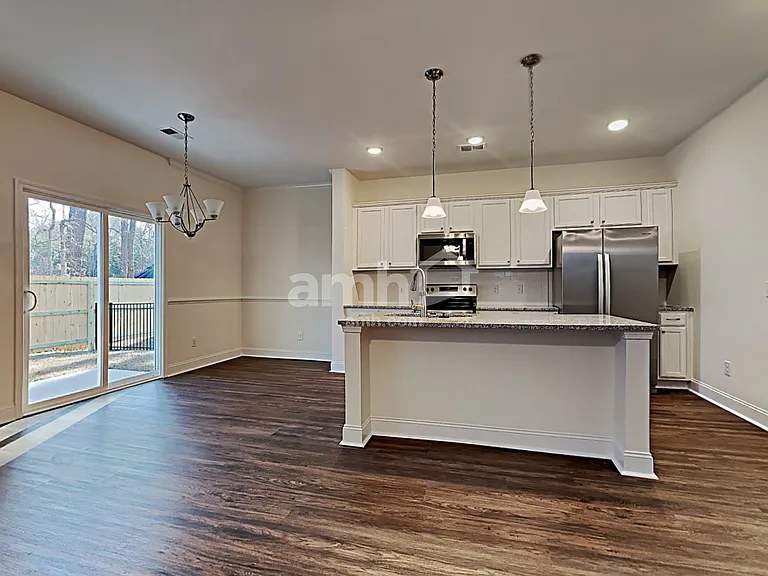 1831 Produce Ln — Photo 6