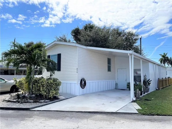 8616 SW 17th Court, Davie, FL 33324