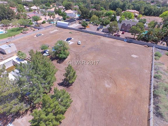 3rd image of 6010 Annie Oakley Dr