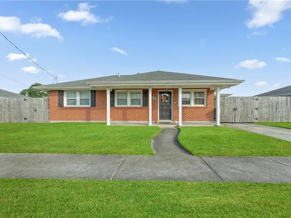 2709 Riverland Dr, Chalmette, LA 70043