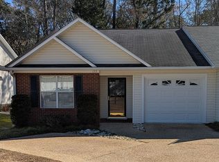 153 Lake Eagle Dr, Thomasville, GA 31792