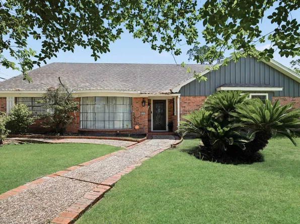 1990 Edson Dr, Beaumont, TX 77706