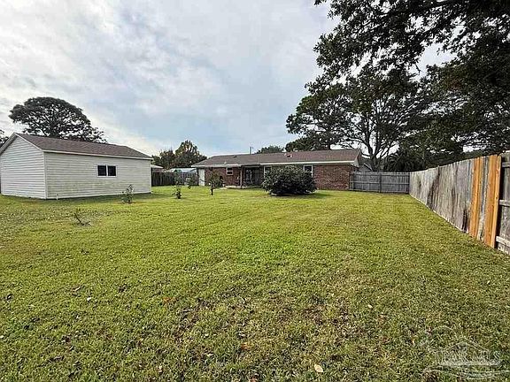 4th image of 1372 El Sereno Pl