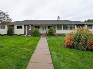 4704 9th St, East Moline, IL 61244