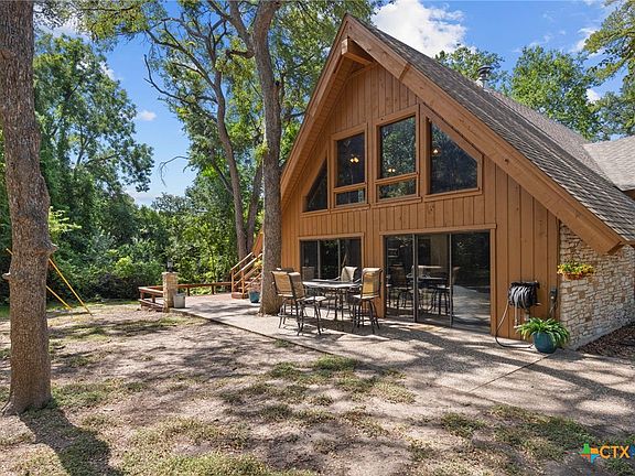 3rd image of 2421 Marlandwood Rd