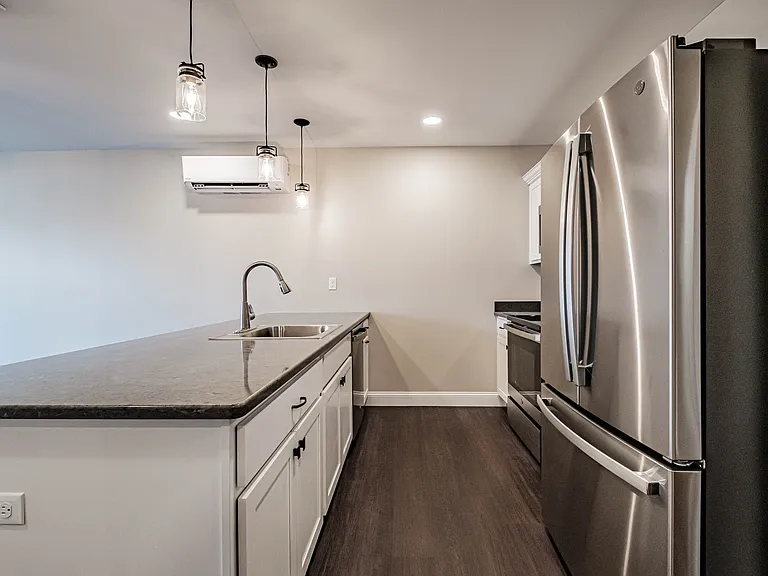 271 Main St #4 — Photo 11