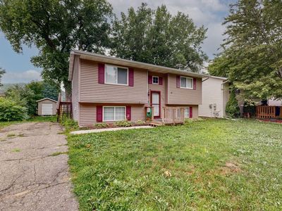 1832 S Village Dr SE, Rochester, MN, 55904