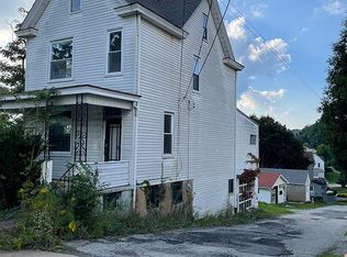 299 N 7th St, Jeannette, PA 15644