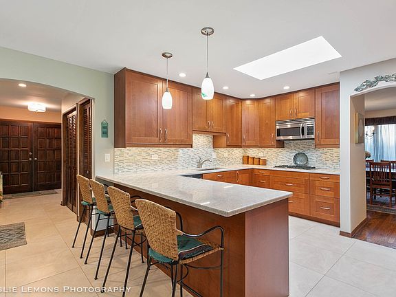 2nd image of 3192 Beller Dr