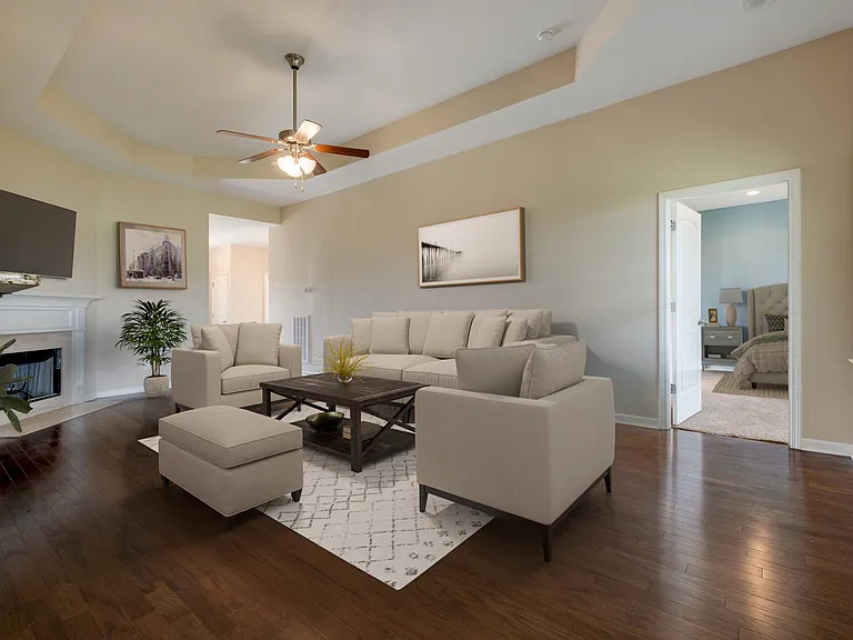 1021 Lindyn Lee Way — Photo 4