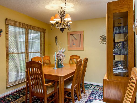 2nd image of 1719 Red Leaf Dr