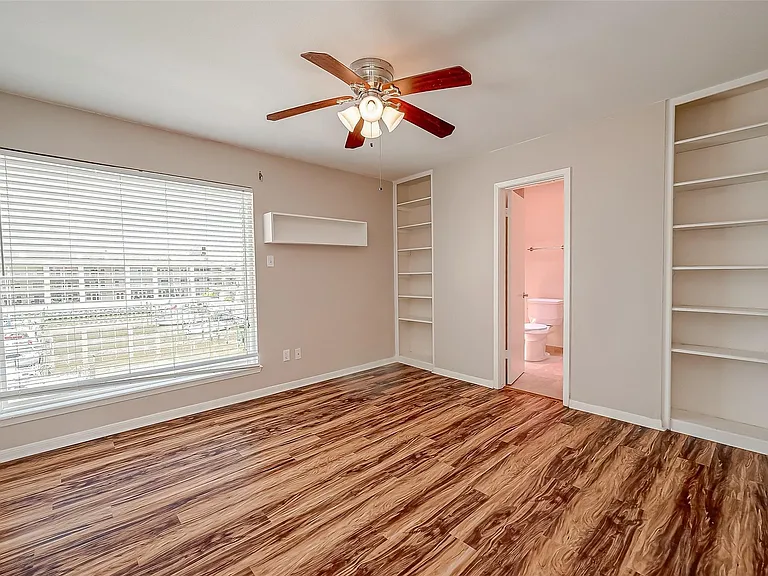 10 Mariner Village Dr — Photo 30