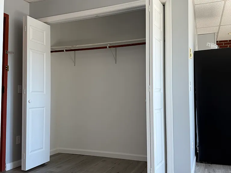 312 Washington St #4 — Photo 5