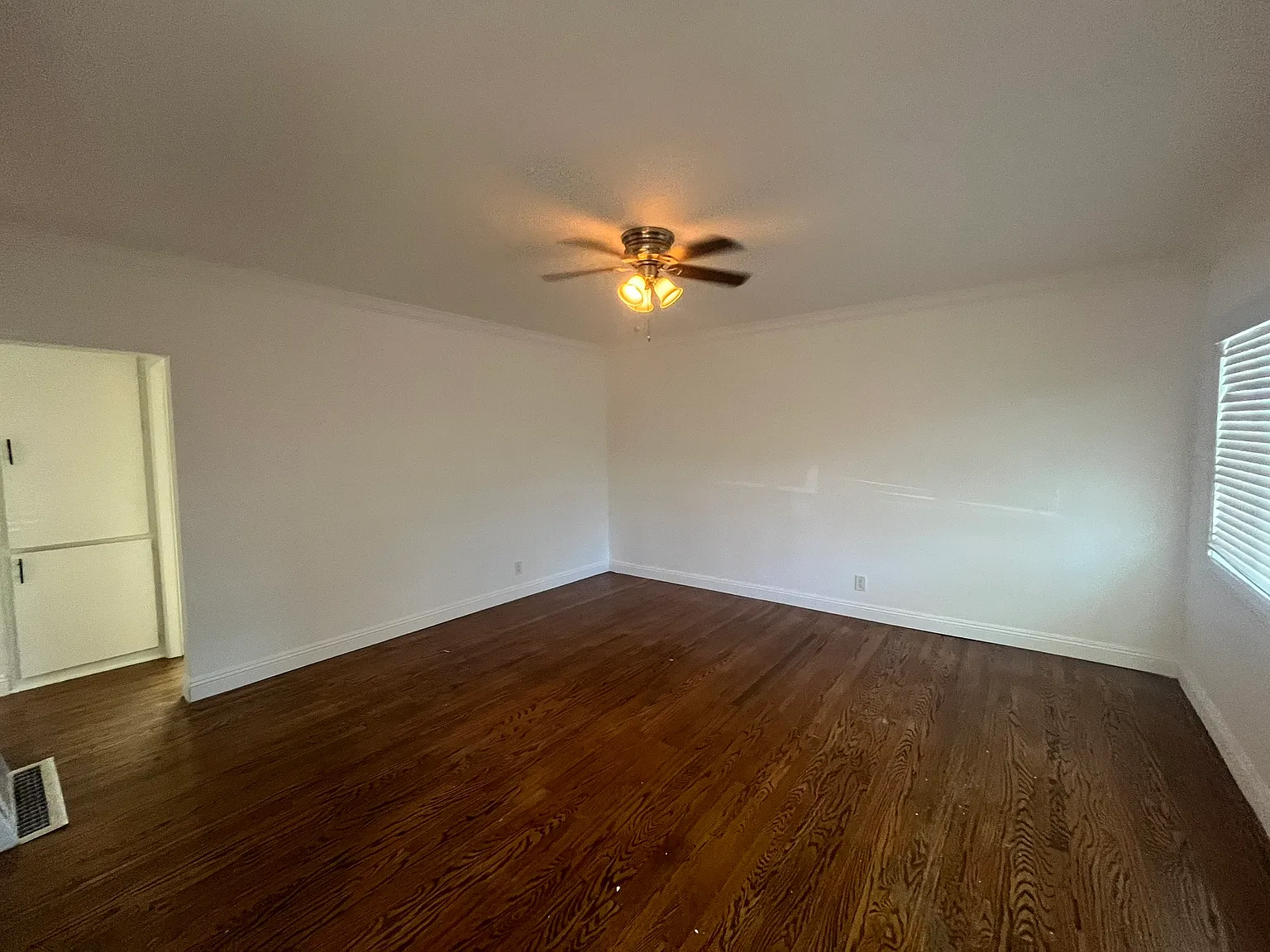 1 bed, 650 sqft, $2,045 — Photo 3