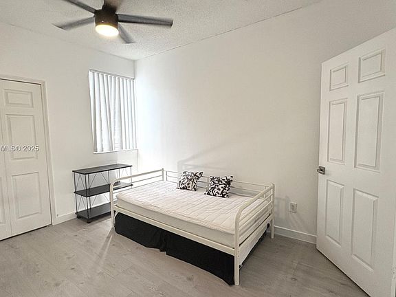 4th image of 3245 NE 184th St #12308