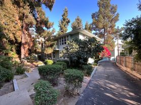 1625 Raymond Hill Rd, South Pasadena, CA