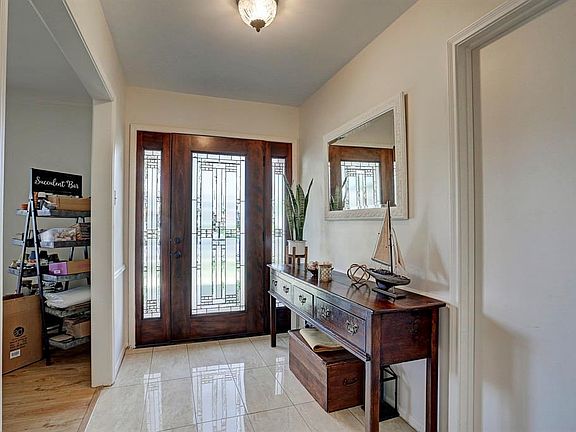 3rd image of 10703 Bordley Dr