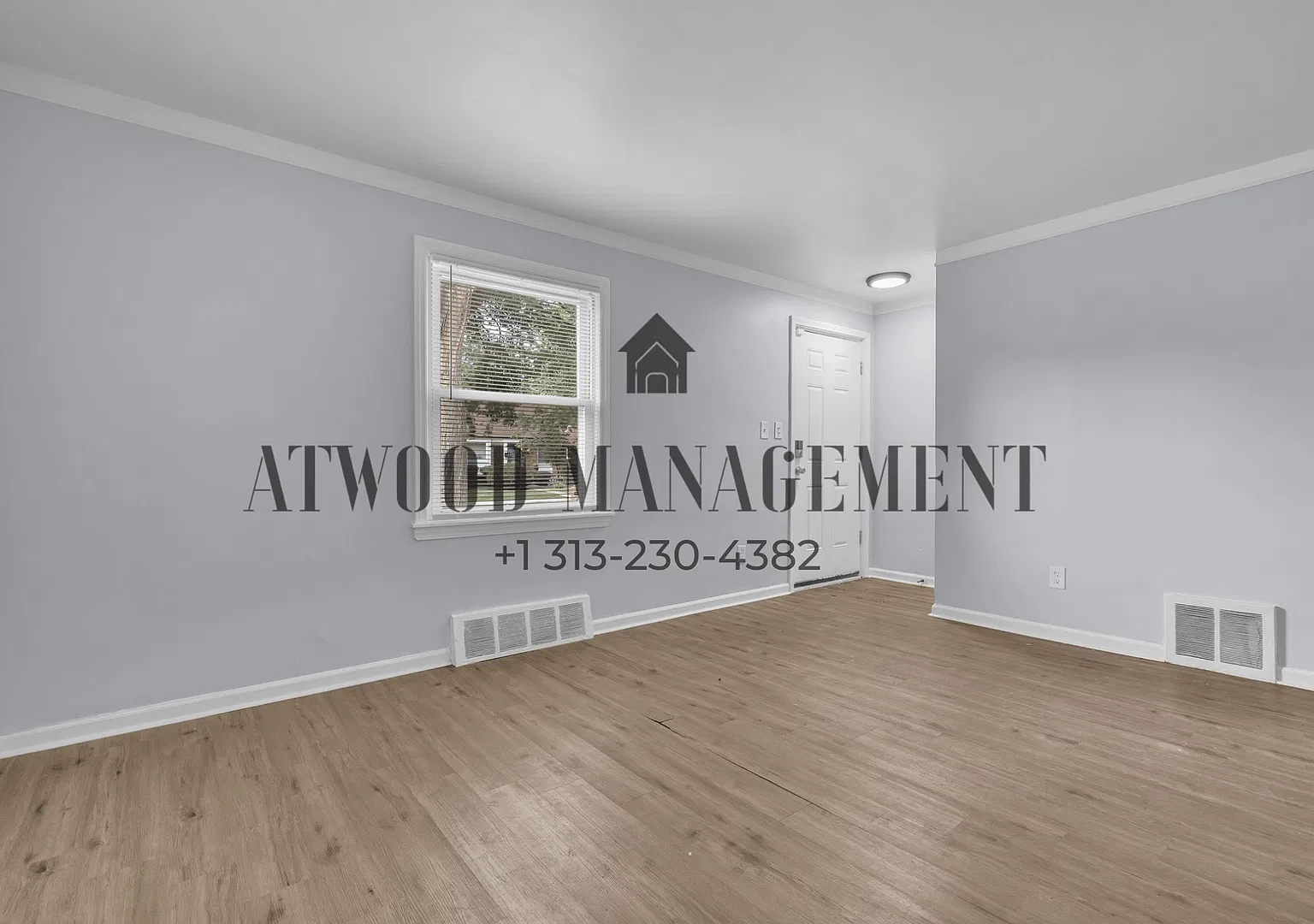 This beautifully updated 3-bedroom, 1-bath single-family home is ready for move-in! — Photo 3