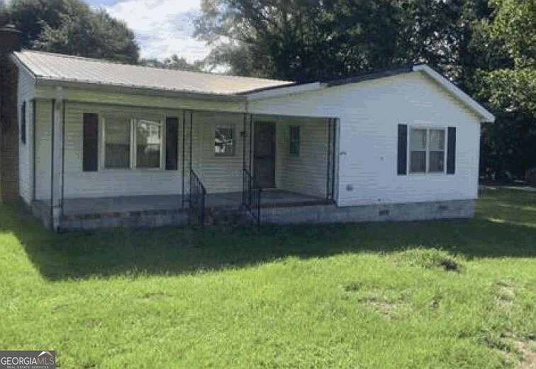 1st image of 7 Pine Ave